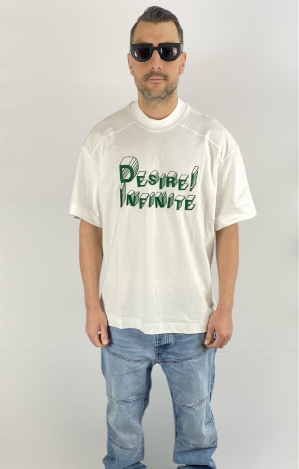 T-SHIRT DO NOT CONFORM