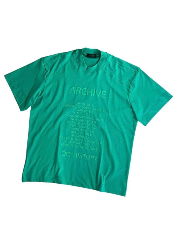 T-SHIRT DO NOT CONFORM