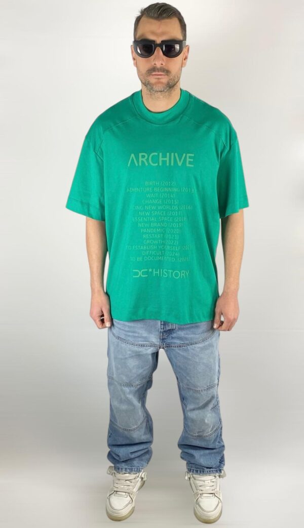T-SHIRT DO NOT CONFORM