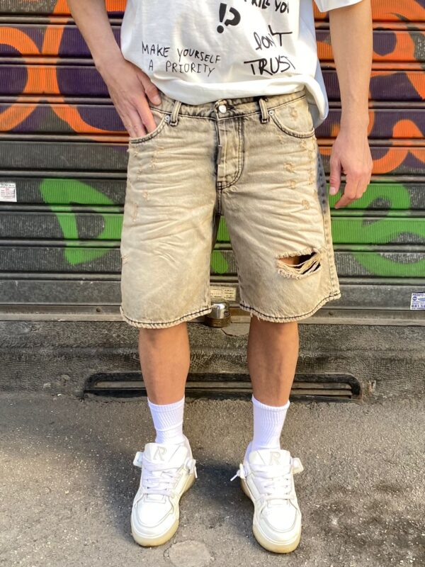 SHORT JEANS DO NOT CONFORM